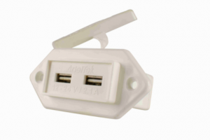 CARREGADOR USB NAUTICO BC